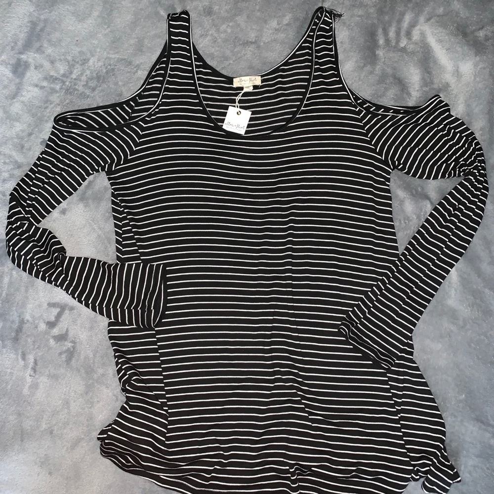 NWT striped cold shoulder / off shoulder top